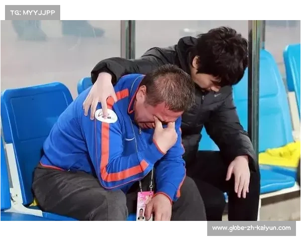 更衣室内感人瞬间 刘子豪泪洒合肥主场迎接生日惊喜